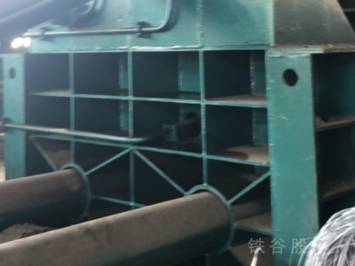 現(xiàn)代220挖機，華宏200噸圖6