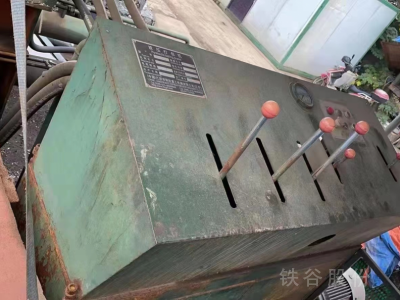 19年底江陰產(chǎn)250噸打包機(jī)，單主缸手動(dòng)圖4