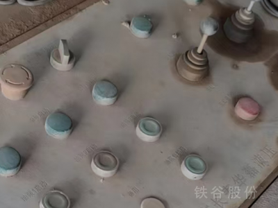 江陰華磊315噸打包機(jī)，3米乘3.5米包700帶油出售圖6