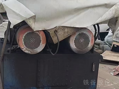 300噸立式打包機(jī)，1.5*80，兩臺(tái)24電機(jī)，帶油低價(jià)出售圖3