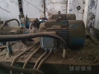 250噸雙主缸全自動(dòng)2米乘2.5米包500打包機(jī)，低價(jià)出售圖2