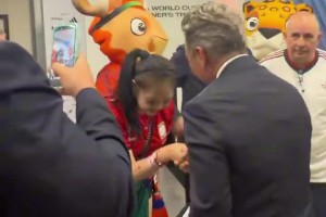 韓國女球迷遭種族辱罵，墨西哥官方致歉贈球衣