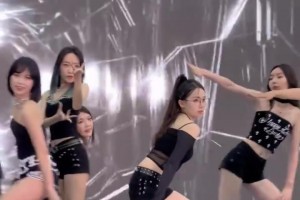 啦啦隊(duì)在北理工星光籃球場(chǎng)熱舞?。。?>
        <div   id=