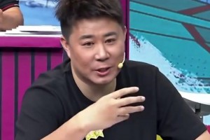 董方卓：阿爾及利亞后防沒(méi)人給梅西上強(qiáng)度，淘汰賽誰(shuí)慣著你