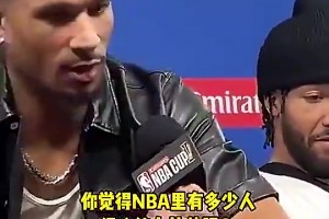 哈特此前調(diào)侃布倫森：很明顯他頭很大，所以腦子也好使