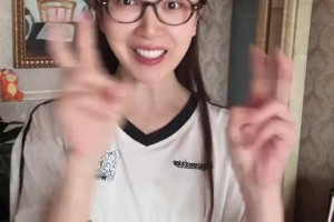 女主播裴優(yōu)點(diǎn)評(píng)：世界杯揭幕戰(zhàn)就這么多名場(chǎng)面拉滿啦！