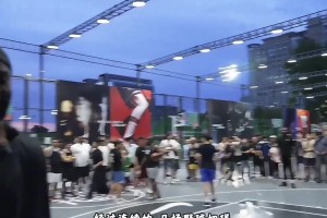 杰倫布朗中國行突襲東單野球場 大戰(zhàn)鐵桿球迷！