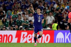 下一站或踏入五大聯(lián)賽？27歲上田綺世今日表現(xiàn)優(yōu)異，兩射一傳，旅歐4年榮獲荷甲金靴